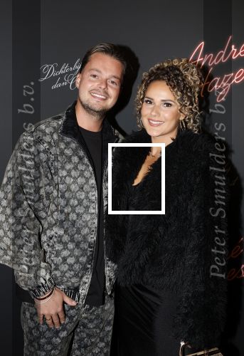 Rotterdam 1 oktober 2025
Premiere nieuwe theatershow Andre Hazes in het nieuwe Luxor. Robert v Hemert met zijn vrouw Valentina