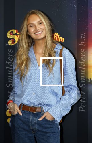 Utrecht 12 oktober 2025
Premiere de club van sinterklaas in kinepolis . Romee Strijd met man Laurens v Leeuwen