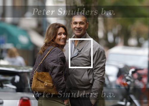 Amsterdam 9 oktober 2025
Ruud Gullit met vriendin Karin de Rooij in Amsterdam zuid