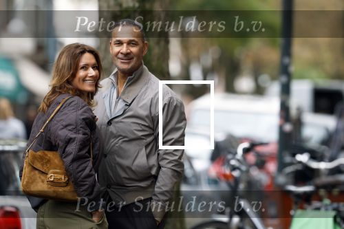 Amsterdam 9 oktober 2025
Ruud Gullit met vriendin Karin de Rooij in Amsterdam zuid