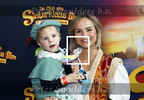 Utrecht 12 oktober 2025
Premiere de club van sinterklaas in kinepolis . Stijn Fransen met haar zoontje