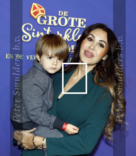 Amsterdam 5 oktober 2025
Premiere sinterklaas film in Pathe Noord. tamara Elbaz met zoontje
