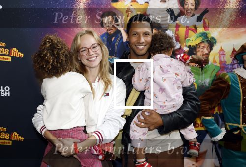 Utrecht 12 oktober 2025
Premiere de club van sinterklaas in kinepolis . tarikh Janssen partner Lonneke Bakker en hun kinderen
