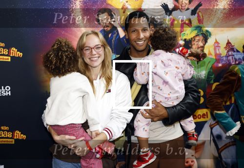 Utrecht 12 oktober 2025
Premiere de club van sinterklaas in kinepolis . tarikh Janssen partner Lonneke Bakker en hun kinderen