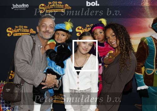 Utrecht 12 oktober 2025
Premiere de club van sinterklaas in kinepolis . Tommie Christiaan met vrouw en kinderen