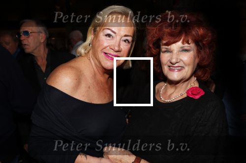 Hilversum 3 december 2018
Tineke de Nooij krijgt ouvre award bij beeld en geluid. Viola Holt met Imca Marina