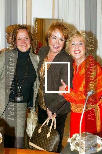 Amsterdam 22 oktober 2003

Presentatie modefestijn in toren  amsterdam
xandra brood en viola holt


Peter Smulders bv