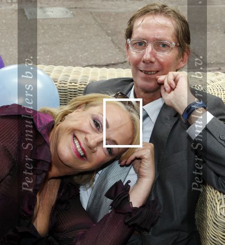 Amsterdam 13 september 2010
Presentatie modemeisjes met een missie met Cristina Curry Josh Veldhuizen Maria Taylor en Tamara Elbaz bij Players. Viola Holt met haar man Peter
Peter Smulders bv