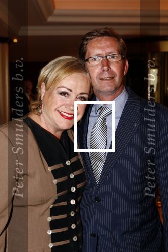 Noordwijk 17 mei 2009
Feest Astrid Engels bij de hotels van Oranje. Viola Holt met man Peter
Peter Smulders bv