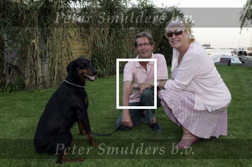 Loosdrecht 28 mei 2005
Etentje bij restaurant Fatou.
Viola Holt met zonnebril en man Peter en hond (dobberman)
Peter Smulders bv