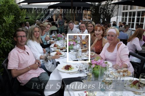 Loosdrecht 28 mei 2005
Etentje bij restaurant Fatou.
Viola Holt met   man Peter en Kelly en Marijke Helwegen en Belinda Meuldijk
Peter Smulders bv