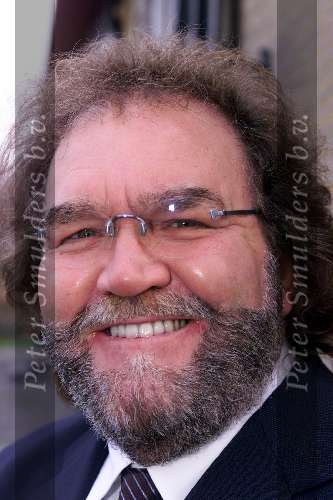 Noordeloos 14 november 1999
Rini v d Lee 30 jaar artiest
ARIE RIBBENS