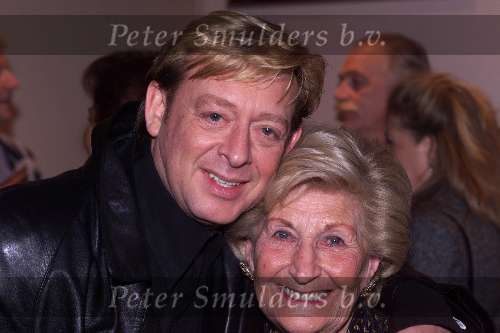 ROTTERDAM 18-11-1999
Pemiere van Willeke Alberti in het Luxor theater in Rotterdam.
Benny Neyman met Ria Alberti