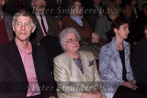 Amsterdam 4 november 1999
Bijeenkomst t.g.v. uitreiking CD, Ja Zuster, Nee Zuster
MEVR. BANNINK en BEREND BOUDEWIJN