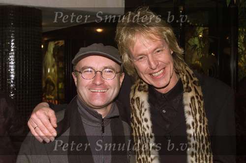 Amsterdam 15-11-1999
Premiere van de film Tarzan in het Pathe Theater in Amsterdam.
Bert Heerink en Phil Collins.