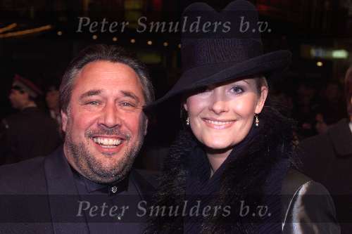 AMSTERDAM 23-11-1999
Premiere van de niuewe James Bond film in Tushinsky Amsterdam.
Erika  Karst met haar man