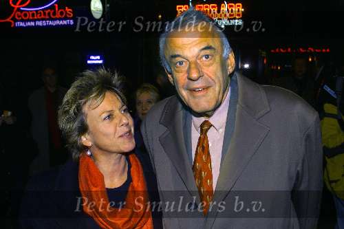 Amsterdam 24-11-1999
Premiere van de documantaire over het leven van Andre Hazes in Tushinsky Amsterdam.
Hans v Mierlo met Connie Palmen