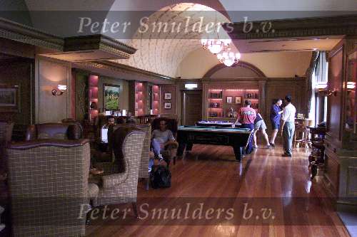 Kuala Lumpur Maleisie 21 november 1999
Hotel Resort Palaca of the golden horses
Poolbiljart
Golfen Maleisie