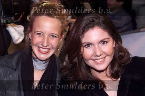 AMSTERDAM 23 November 1999
Premiere van de niuewe James Bond film in Tushinsky Amsterdam.
Josefine v Asdonk met een vriendin