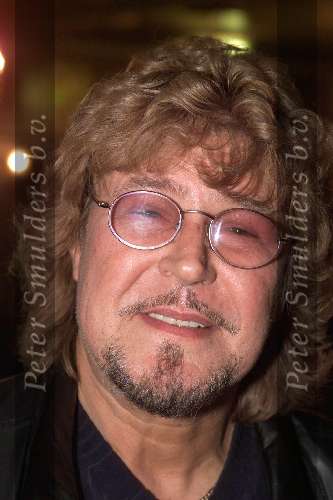 Volendam 29 november 1999
Uitreiking boek ONE WAY WIND
PIET VEERMAN