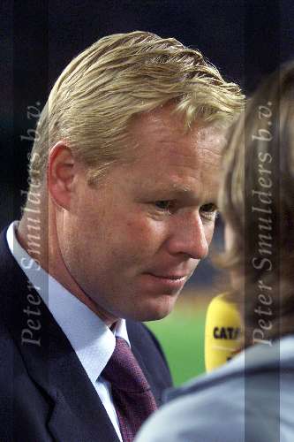 Barcelona, 23 oktober 1999
FC Barcelona-Athletic de Bilbao, 4-0
Ronald Koeman als assisent in hesprek met spaanse TV