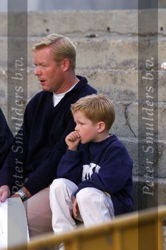 Ronald Koeman met Ronald Koeman Jr.
Barcelona 23 oktober 1999