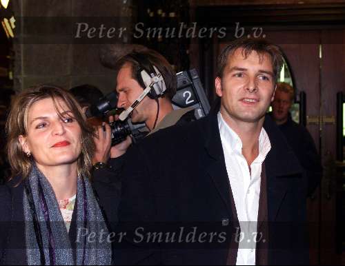 Amsterdam 1 november 1999
Tuschinski theater
Premiere DO NOT DISTURB
VICTOR REINIER met vrouw