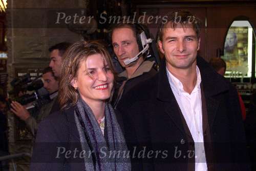 Amsterdam 1 november 1999
Tuschinski theater
Premiere DO NOT DISTURB
VICTOR REINIER met zijn vrouw