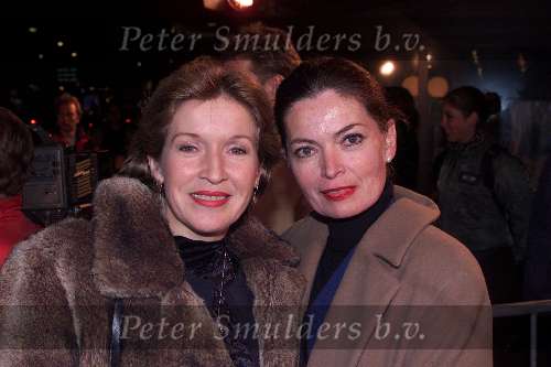 Amsterdam 21 november 2000
Premiere van de film Dinosaur.
Gepke Witteveen  en Adrienne Kleiweg