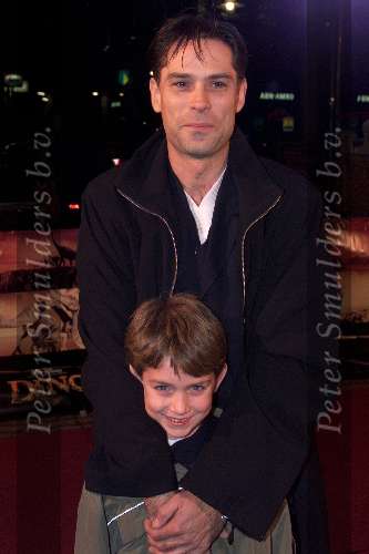 Amsterdam 21 november 2000
Premiere van de film Dinosaur.
Jop de Vries met zoontje