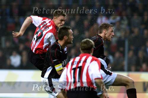 Eindhoven 14 oktober 2000
PSV-NEC 0-0
Kevin Hofland en Danny Hesp
Mooie aktiefoto