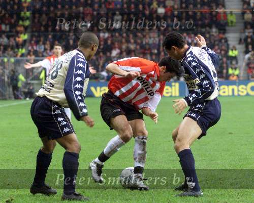Eindhoven, 12 november 2000
PSV-Feyenoord, eindstand 1-0 door penalty van Arnold Bruggink
Kezman