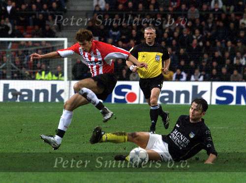 Eindhoven, 26 november 2000
PSV-NAC, eindstand 2-1
Kezman ( maker van 2 doelpunten)
Dick Jol