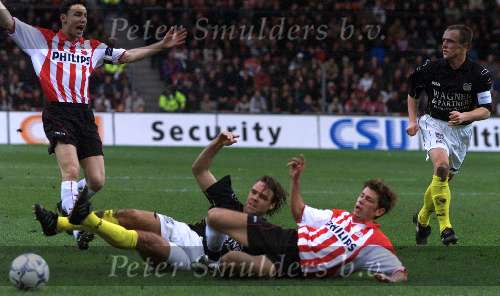 Eindhoven, 26 november 2000
PSV-NAC, eindstand 2-1
Mark v Bommel