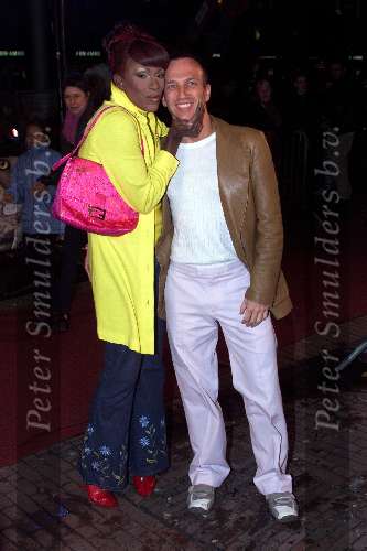Amsterdam 21 november 2000
Premiere van de film Dinosaur.
Nicky Nicole met vriend