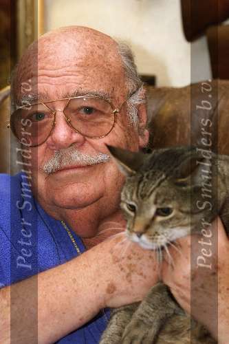 Amsterdam 20 november 2000
Pistolen Paultje. Paul Wilting met poes