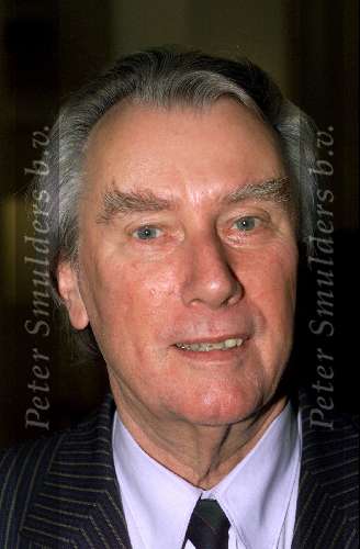HILVERSUM 29 NOVEMBER 2001
UITREIKING BOEKRADIOPROGRAMMA HERMAN STOK IN HET OMROEPMUSEUM.
Co de Kloet