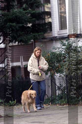 Scheveningen 26 novbember 2001
Guusje Nederhorst met hond