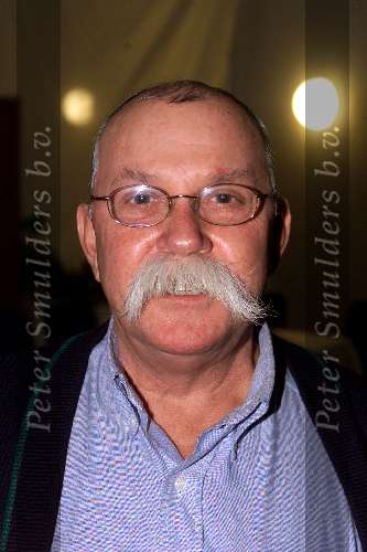 HILVERSUM 29 NOVEMBER 2001
UITREIKING BOEKRADIOPROGRAMMA HERMAN STOK IN HET OMROEPMUSEUM.
Herman v d Velden