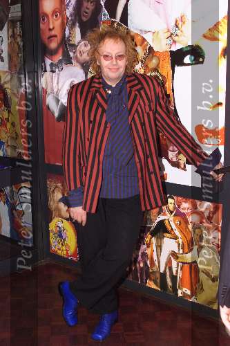 GOUDA 14 november 2001
Premiere Chorusline in stadsschouwburgvan Gouda.
Jan Arntzen