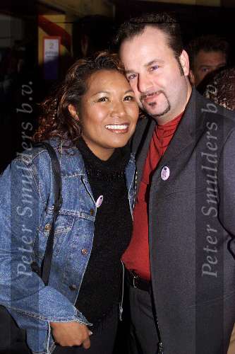 AMSTERDAM 12 november 2001
Uitreiking CD van de DUTCH DIVAS in de it.
Justine Pelmelay met vriend