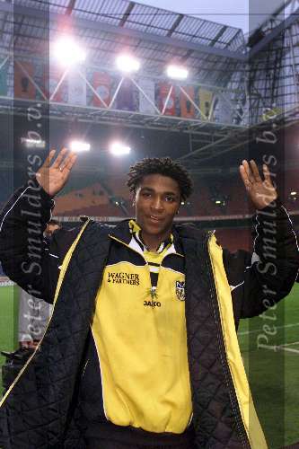 AMSTERDAM 18 NOVEMBER 2001
AJAX-NAC 1-3
Kevin Bobson