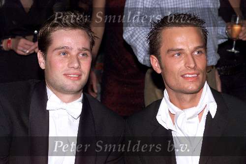 Amsterdam 16 November 2001
Playboy feest in de heineken music hall
Michiel de Zeeuw met vriend