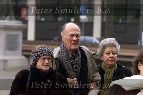 TOTTERDAM 21 SEPTEMBER 2001
Crematie Luc Lutz
Pieter Lutz