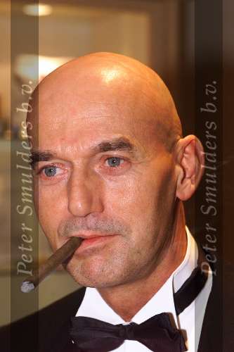 Scheveningen12 november 2001
Rode Kruis Gala in het Kurhaus.
Pim Fortuyn met sigaar