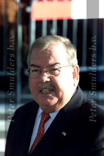 ASSEN 15 NOVEMBER 2001
RELUS TER BEEK