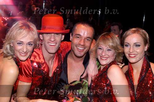 GOUDA 14 november 2001
Premiere Chorusline in stadsschouwburgvan Gouda.
Stanley Burleson met cast