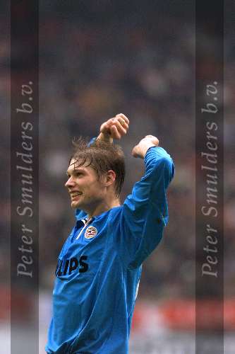 Amsterdam 24 november 2001
AJAX-PSV 1-3
Theo Lucius blij na de 0-3