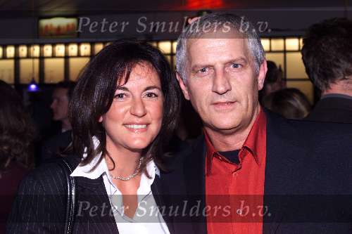 GOUDA 14 november 2001
Premiere Chorusline in stadsschouwburgvan Gouda.
Wilbert Gieske met nieuwe vriendin