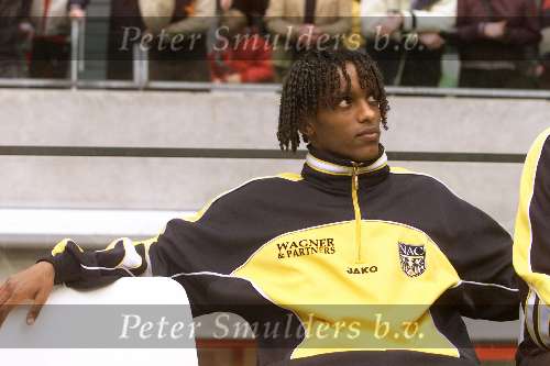 AMSTERDAM 18 NOVEMBER 2001
AJAX-NAC 1-3
Youssouf Hersi reserve
